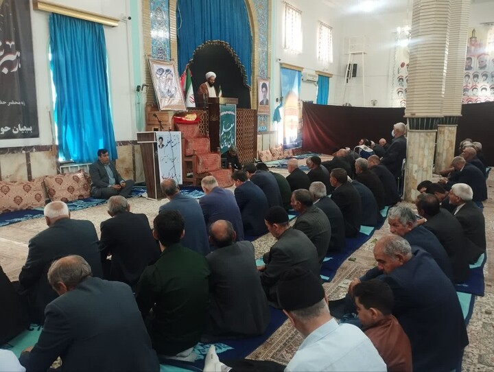 تصاویر/ اقامه نمازجمعه شهر لیلان