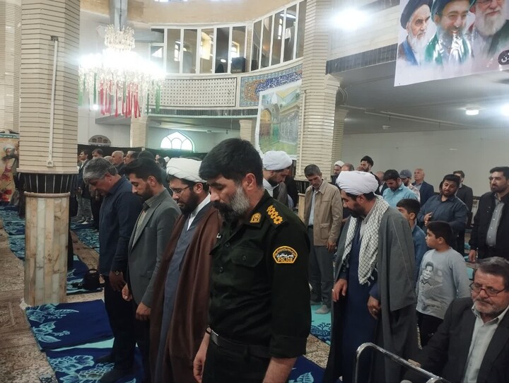 تصاویر/ اقامه نمازجمعه شهر لیلان