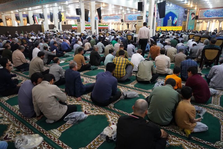 نماز جمعه بوشهر به روایت تصویر