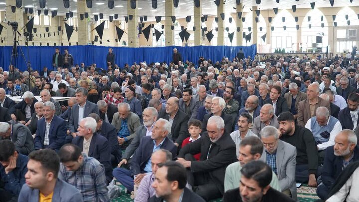 تصاویر/  اقامه نماز جمعه خوی
