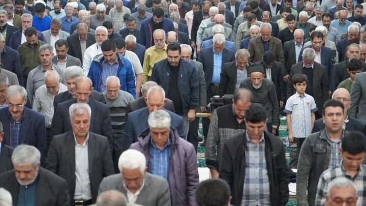 تصاویر/  اقامه نماز جمعه خوی