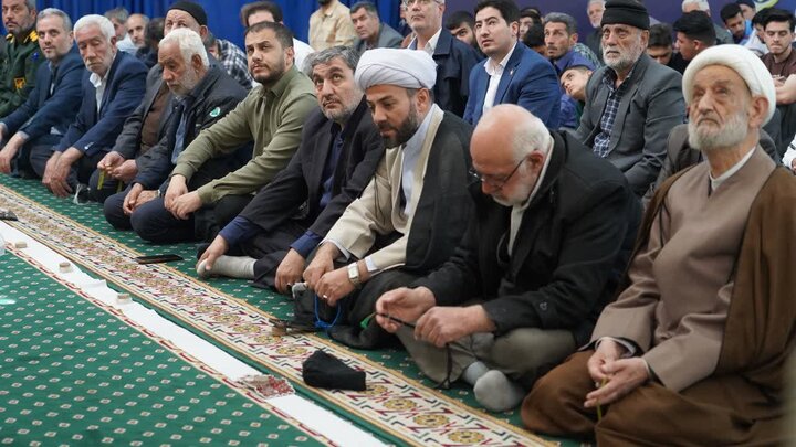 تصاویر/  اقامه نماز جمعه خوی