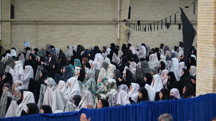 تصاویر/  اقامه نماز جمعه خوی
