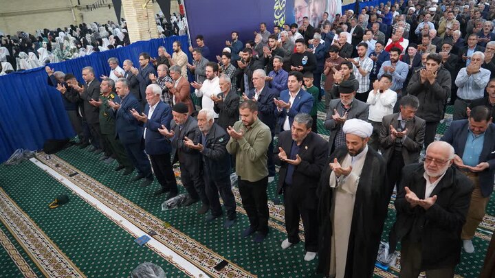 تصاویر/  اقامه نماز جمعه خوی