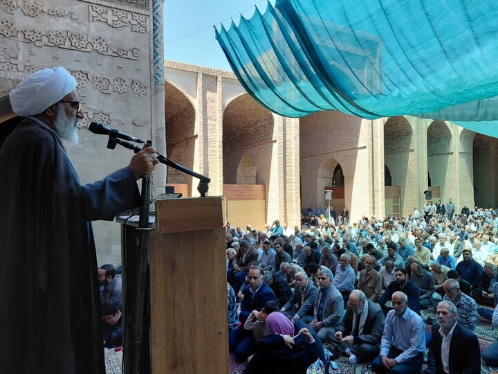 تصاویر/ نماز عبادی سیاسی جمعه در ورامین