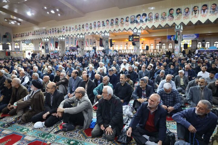 تصاویر/ اقامه نماز جمعه در شهرستان ساری به امامت حجت الاسلام و المسلمین محمدی لائینی نماینده ولی فقیه در استان