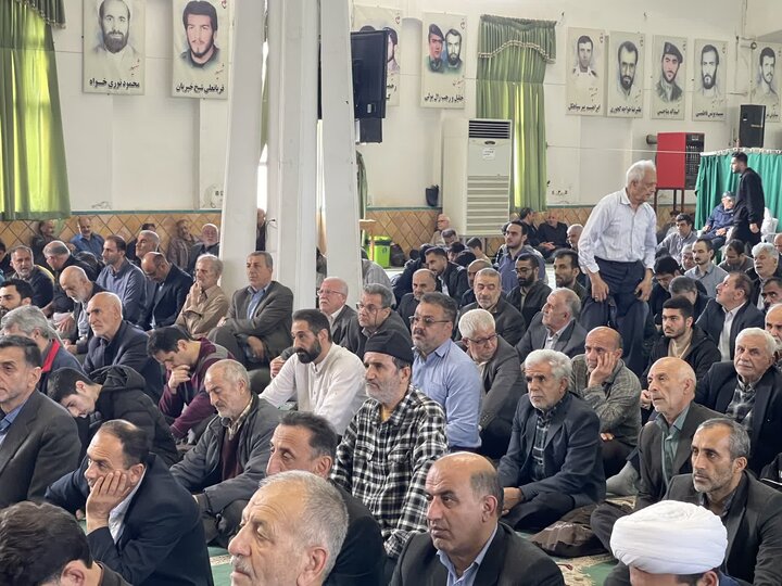 تصاویر/ اقامه نماز جمعه شهرستان نوشهر به امامت حجت الاسلام و المسلمین حسینی