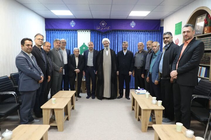 تصاویر/ دیدار مدیرکل حج و زیارت استان سمنان با نماینده ولی‌فقیه در استان سمنان
