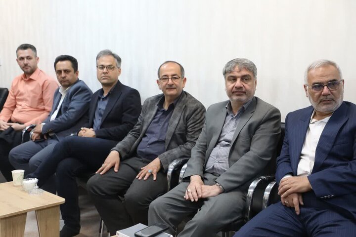 تصاویر/ دیدار مدیرکل حج و زیارت استان سمنان با نماینده ولی‌فقیه در استان سمنان