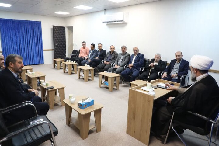 تصاویر/ دیدار مدیرکل حج و زیارت استان سمنان با نماینده ولی‌فقیه در استان سمنان