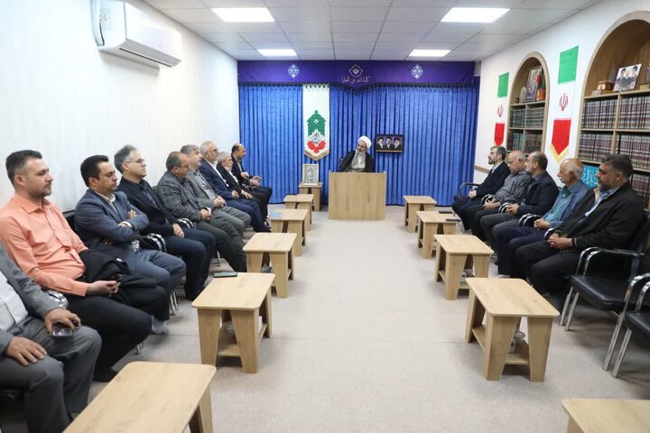 تصاویر/ دیدار مدیرکل حج و زیارت استان سمنان با نماینده ولی‌فقیه در استان سمنان