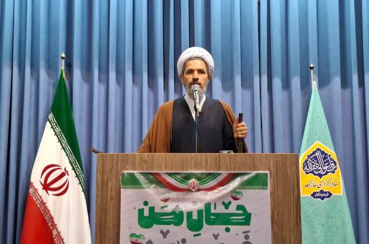 تصاویر/ اقامه نماز جمعه شهرستان فریدونکنار به امامت حجت الاسلام و المسلمین تقی پور