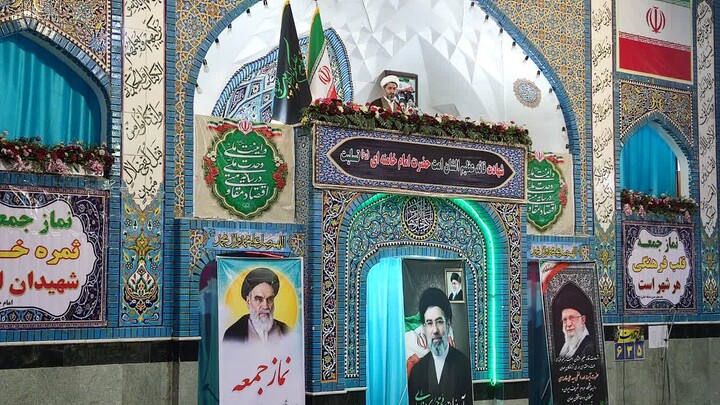 تصاویر| نماز جمعه عبادی سیاسی بیرجند