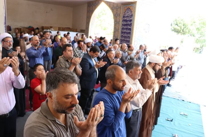 تصاویر/ اقامه پرشکوه نماز جمعه چهار دانگه به امامت حجت الاسلام و المسلمین سنجری و با حضور پرشکوه مردم خداجوی