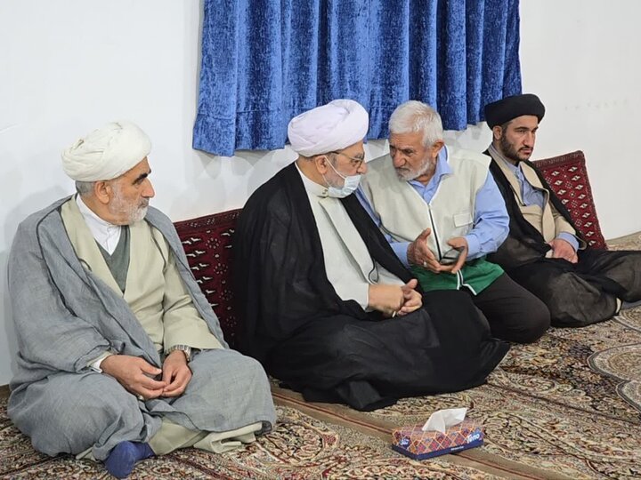 تصاویر/ حضور خادمیاران رضوی (ع) در دفتر امام جمعه بهشهر