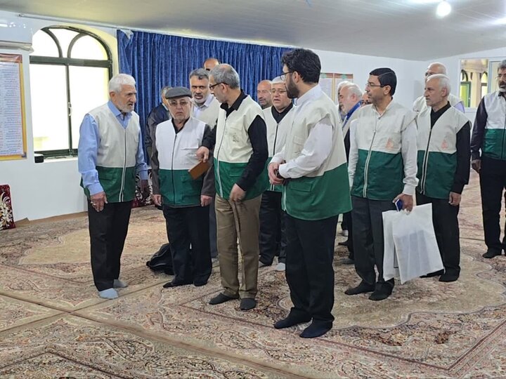 تصاویر/ حضور خادمیاران رضوی (ع) در دفتر امام جمعه بهشهر