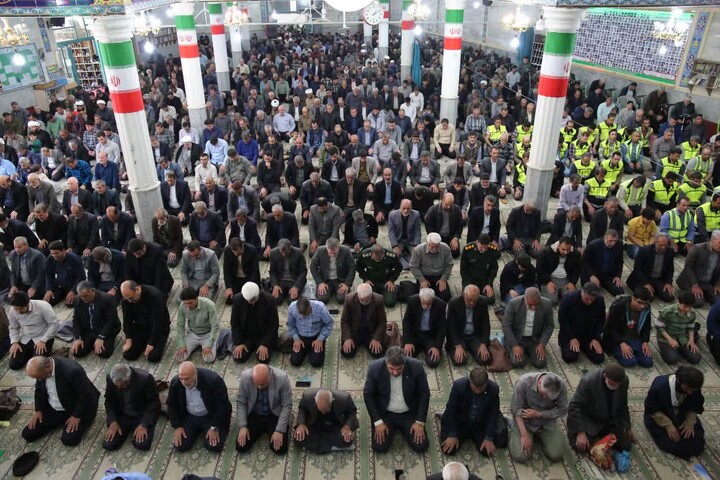 تصاویر / اقامه نماز جمعه اسدآباد