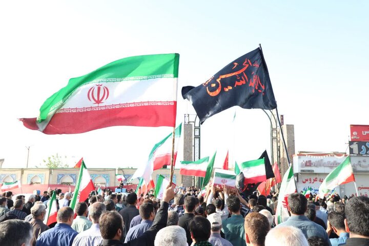 تصاویر/ آیین بدرقه و خاکسپاری شهید فاطمه موحدان دختر دانش آموز جانفدای ایران
