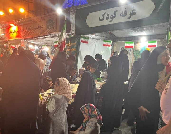 تصاویر/ اجتماع اهالی مسجد الرسول(ص) سعادت آباد تهران در شصت و دومین شب حماسه آفرینی