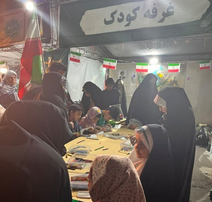 تصاویر/ اجتماع اهالی مسجد الرسول(ص) سعادت آباد تهران در شصت و دومین شب حماسه آفرینی