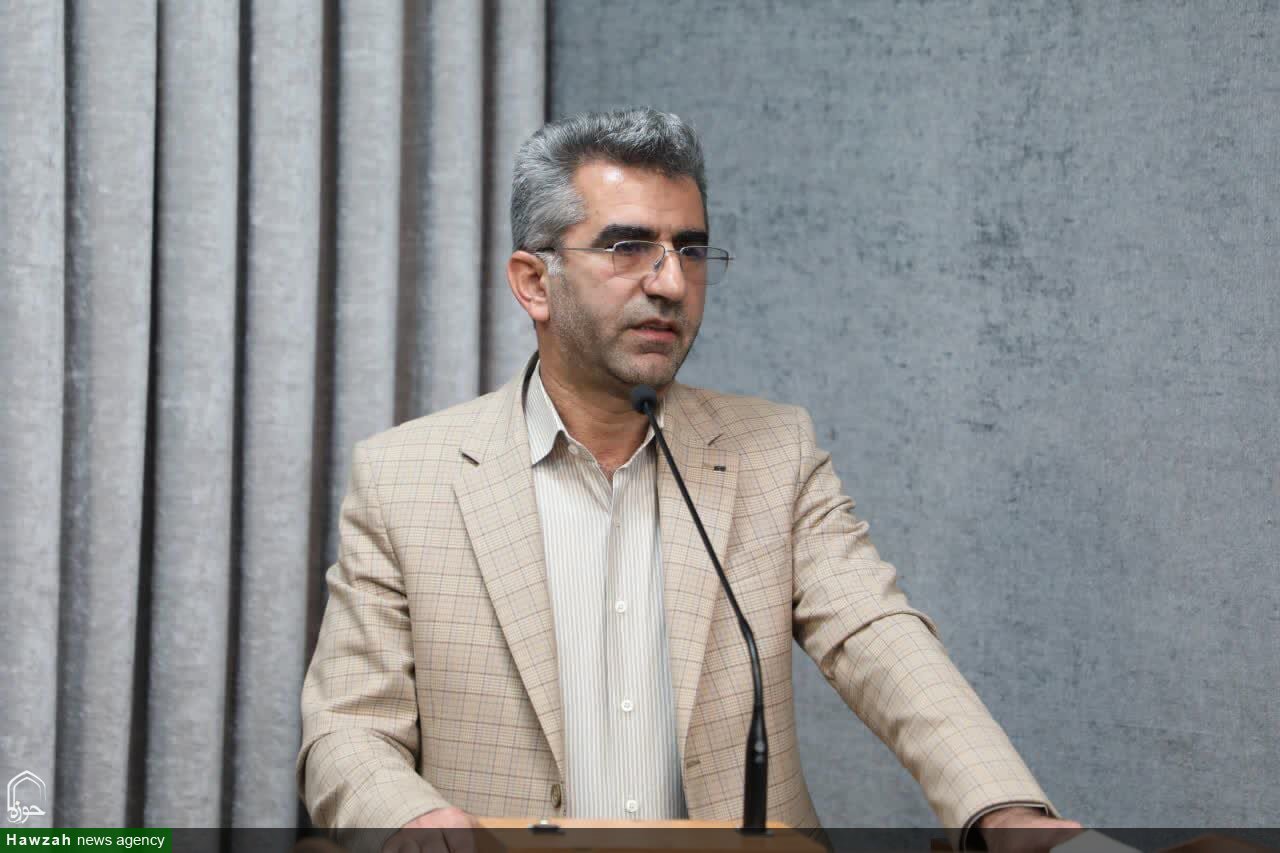 معلمان در خط مقدم فعالیت‌های تربیتی و فرهنگی قرار دارند