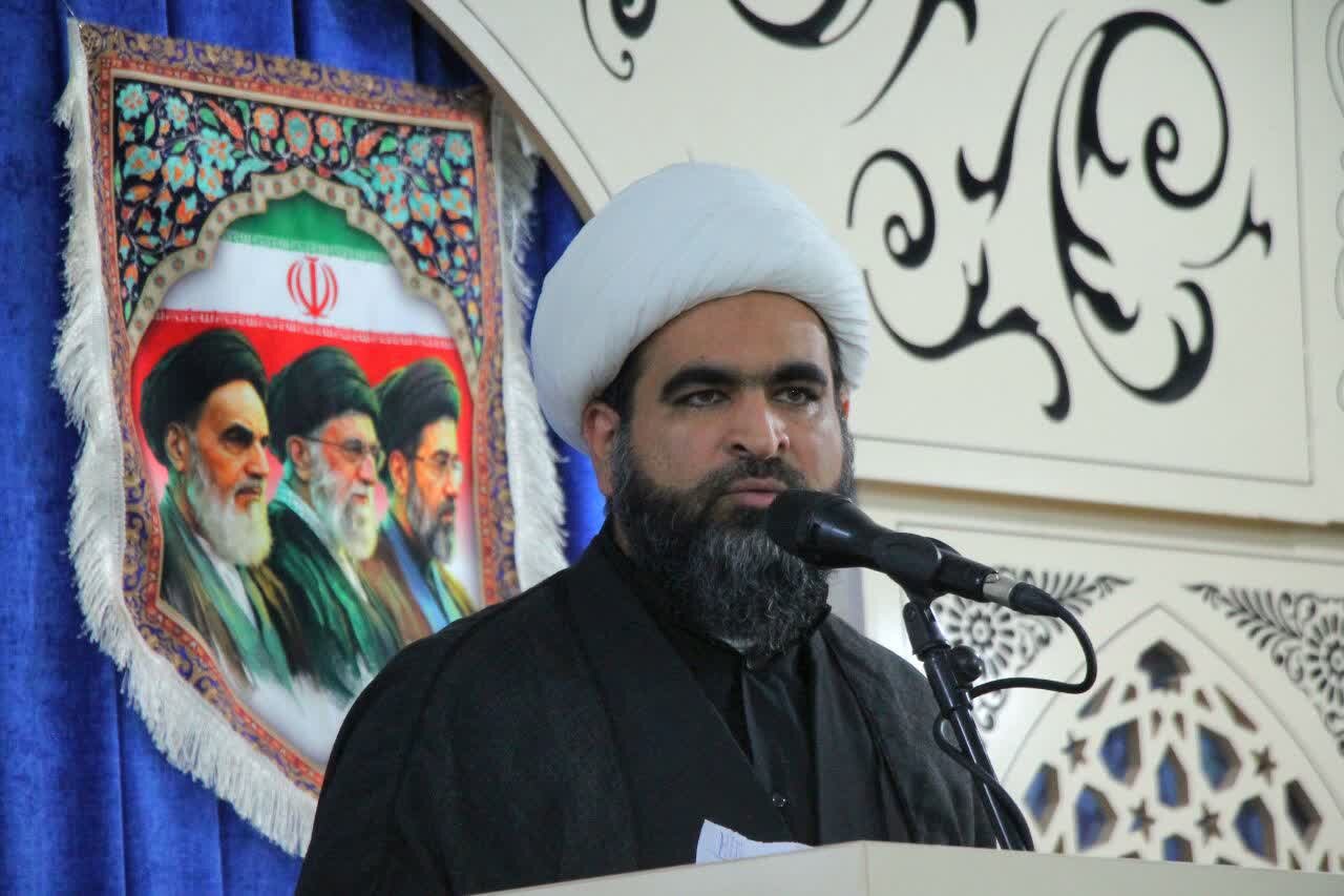 مسئولان با عوامل گرانی بی منطق اخیر به عنوان مجرم جنگی برخورد قاطع کنند