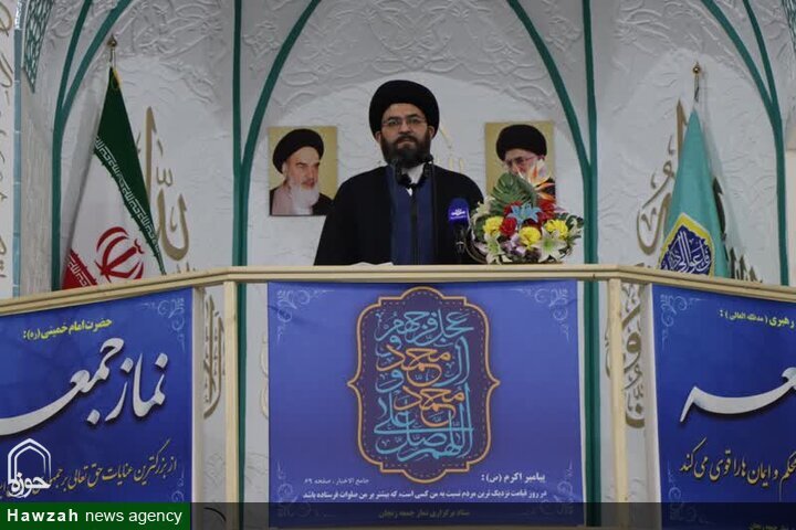 دشمن به‌دنبال ایجاد شکاف میان مردم و مسئولان است