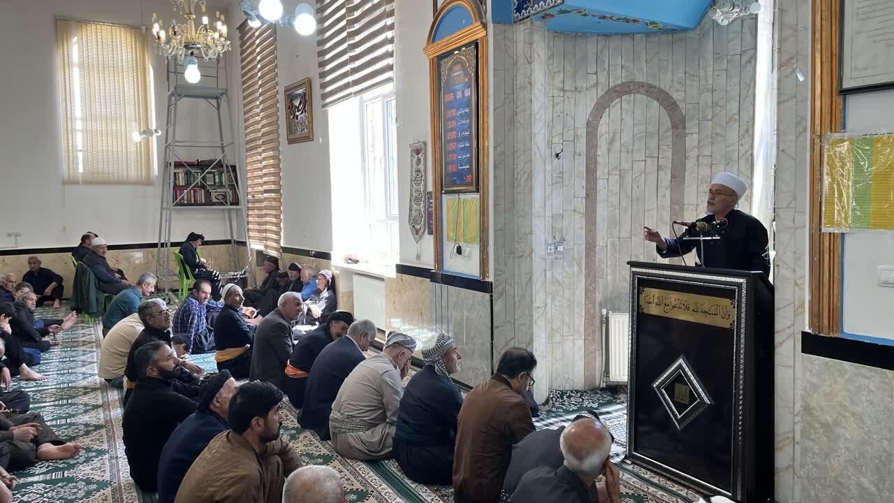آمریکا و صهیون در آتش افروخته خود خواهند سوخت