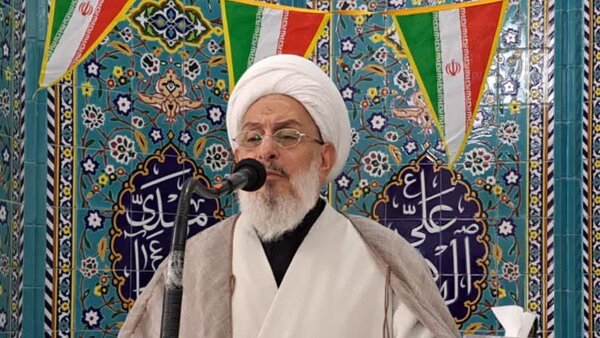 پای‌کار بودن مردم؛ ضمانت یک وجب از خاک کشور/ حفظ میهن با حضور و اتحاد مردم میسر است