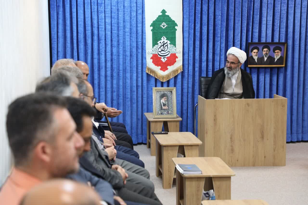 کارگزاران زیارتی تقویت معنویت زائران را در اولویت قرار دهند