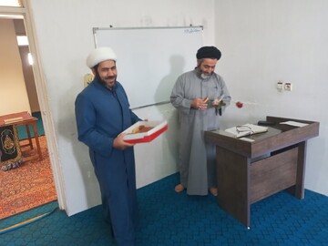 تصاویر/ تجلیل از مقام استاد توسط تولیت مدرسه علمیه فیضیه بابل