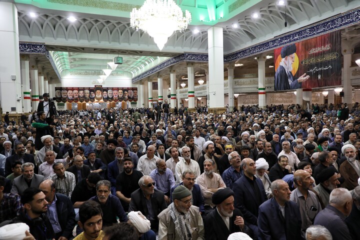 تصاویر/  مراسم ملّی اربعین شهید دکتر علی لاریجانی در حرم حضرت معصومه (س)