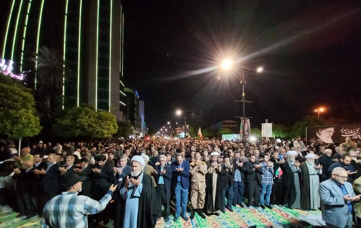 تصاویر/ اقامه نماز استغاثه به درگاه امام زمان (عج) در شهرستان بابل