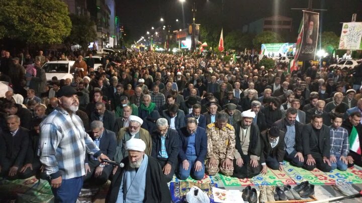 تصاویر/ اقامه نماز استغاثه به درگاه امام زمان (عج) در شهرستان بابل