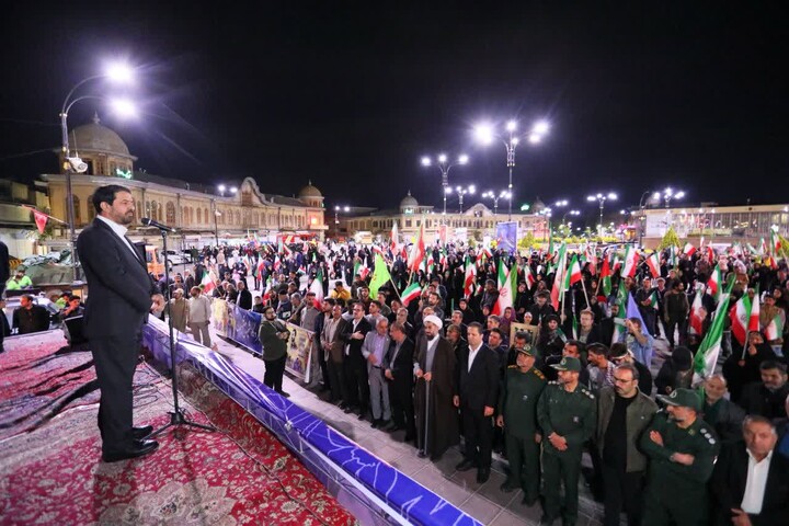 تصاویر/ اجتماع بزرگ اقتدار جان‌فدا و بیعت جامعه کار و تولید همدان با رهبر معظم انقلاب