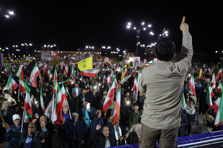 تصاویر/ اجتماع بزرگ اقتدار جان‌فدا و بیعت جامعه کار و تولید همدان با رهبر معظم انقلاب