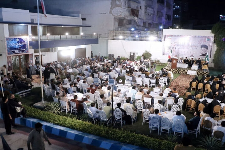 Organisation d’une cérémonie commémorative du martyre de l’Imam Khamenei à Hyderabad, au Pakistan