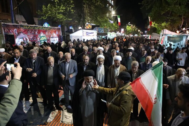 تصاویر/ میدان اصلی شهرستان ارومیه میزبان شصت و دومین حضور خیابانی مردم در حمایت از نیروهای مسلح و محکومیت تروریسم دولتی