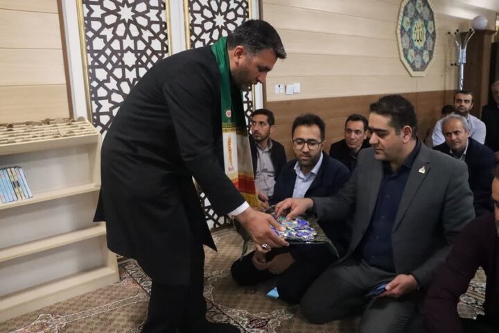 تصاویر / کاروان حامل پرچم متبرک حرم مطهر امام رضا (ع) در قزوین