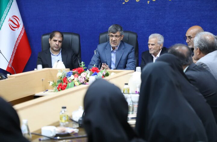 تصاویر/ نواخته شدن زنگ سپاس معلم و زنگ تدریس مجازی در یزد