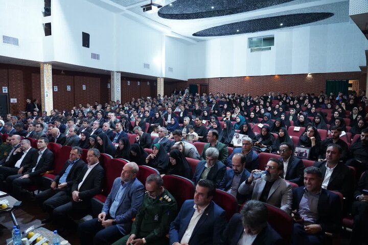 تصاویر/مراسم تجلیل از معلمان لرستان