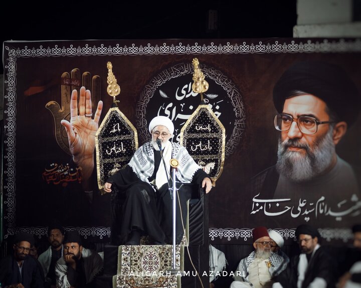 علی گڑھ میں مجلس چہلم شہیدِ اُمت؛ دنیا دو گروہوں میں تقسیم: جان لینے والے اور جان بچانے والے، نمائندے ولی فقیہ ہند