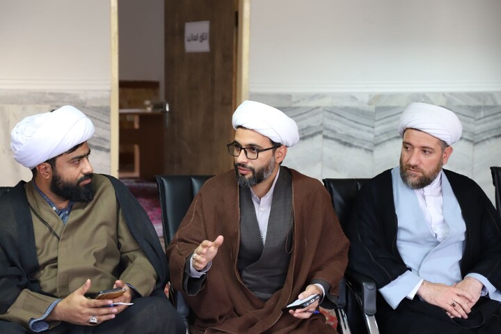 تصاویر /جلسه مدیران مدارس علمیه استان کردستان