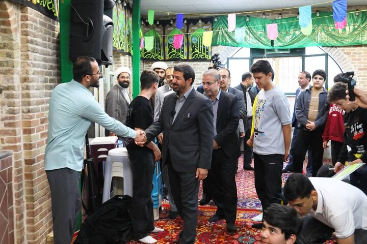 تصاویر / تقدیر نماینده ولی فقیه در استان و استاندار همدان از معلمان همدانی