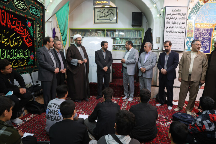 تصاویر / تقدیر نماینده ولی فقیه در استان و استاندار همدان از معلمان همدانی