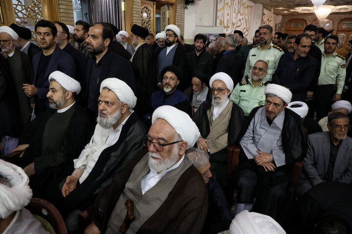 بزرگداشت چهلم شهیدان لاریجانی در حرم مطهر بانوی کرامت