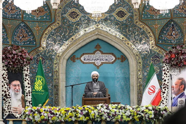 بزرگداشت چهلم شهیدان لاریجانی در حرم مطهر بانوی کرامت