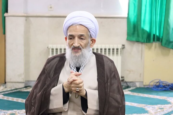 تصاویر/ دیدار صمیمانه نماینده ولی فقیه مازندران با خانواده های شهدای خان طومان شهرستان ساری