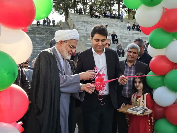 تصاوییر/ آیین تجلیل از معلمان و مدیران برتر مدارس استان کردستان
