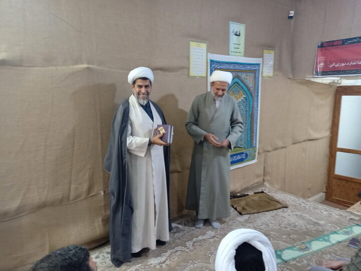 تصاویر/ تجلیل از اساتید حوزه علمیه منطقه کاشان